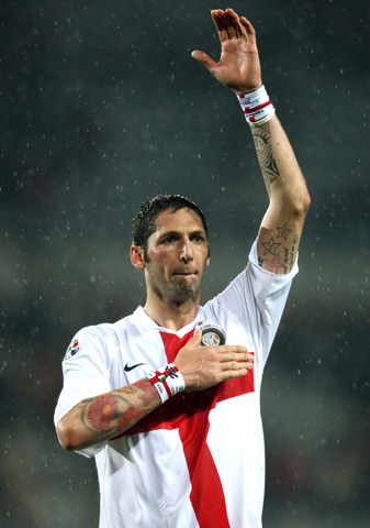 ESPN：马雷斯卡希望引进世界级中卫和门将，并给库库找替补（ESPN：马雷斯卡欲签世界级中卫与门将，并为库库物色替补）