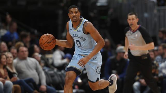 佩杜拉：那不勒斯持续追逐梅努；洛伦佐-卢卡换奇克传闻不实（佩杜拉：那不勒斯继续追梅努，洛伦佐-卢卡与奇克互换纯属谣传）