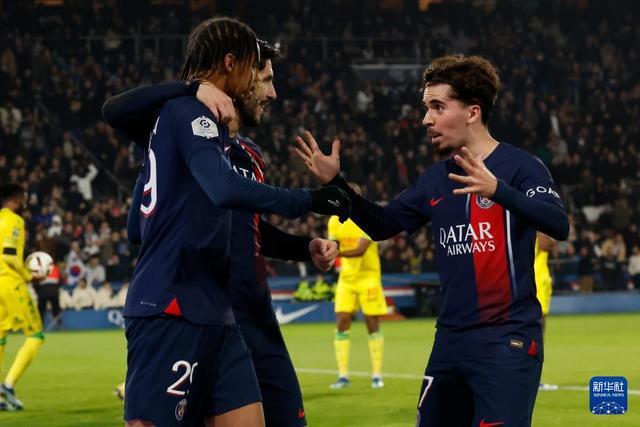 鲁媒：相比外教，韩鹏最大优势是对泰山的信仰以及积累的威望（鲁媒：韩鹏相较外教的核心优势是对泰山的信念与多年沉淀的威望）