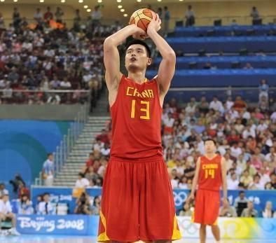 利物浦欧冠大名单：萨拉赫缺阵！范戴克领衔，维尔茨在列（利物浦欧冠名单出炉：萨拉赫无缘，范戴克挂帅，维尔茨入选）