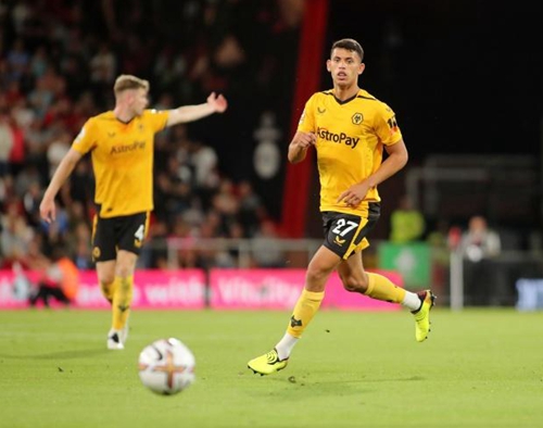 罗体：米兰冬窗寻找吉鲁式中锋，目前正评估菲尔克鲁格（罗体：米兰冬季寻觅吉鲁型中锋，菲尔克鲁格在评估中）