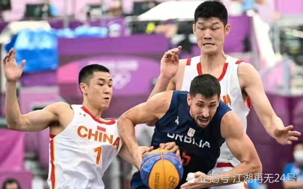 世体：梅西亲签的新秀球星卡被拍卖行估值35000欧元（世体：梅西亲签新秀卡获拍卖行估价3.5万欧元）