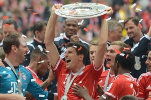 踢球者：拜仁正密切关注格里马尔多，希望其替代格雷罗（踢球者：拜仁锁定格里马尔多，计划让其接班格雷罗）