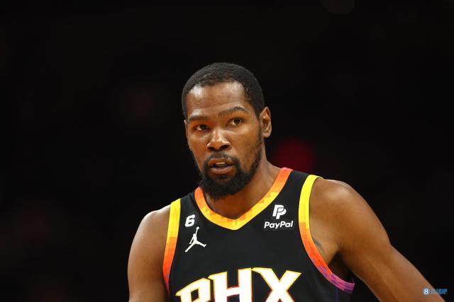 阿斯：拉什福德因发烧缺席巴萨vs毕包；他缺席最近2次训练（阿斯：拉什福德发烧无缘巴萨战毕包，已连续缺席两次训练）