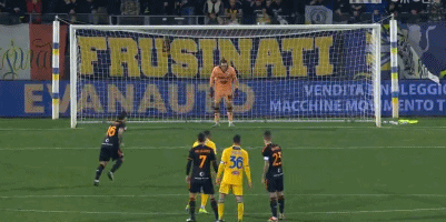 欧冠进球30+球员仅两人客场进球多于主场：姆巴佩、里瓦尔多（欧冠30+进球球员中，仅姆巴佩与里瓦尔多客场进球多于主场）