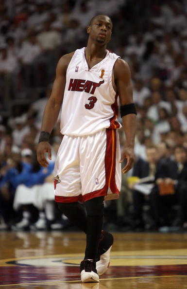 WNBA赛季赛程公布，各队积极备战（WNBA新赛季赛程发布，各队紧锣密鼓备战）