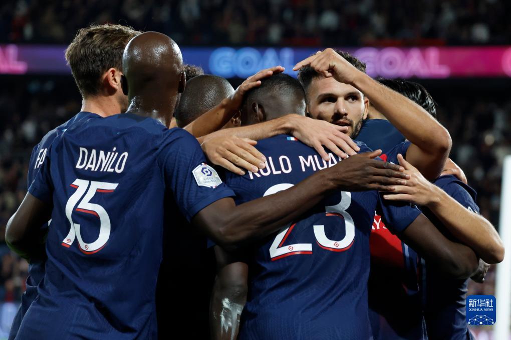 半场战报：赫罗纳1-0阿拉维斯，齐甘科夫建功（半场比分：赫罗纳1比0领先阿拉维斯，齐甘科夫破门）