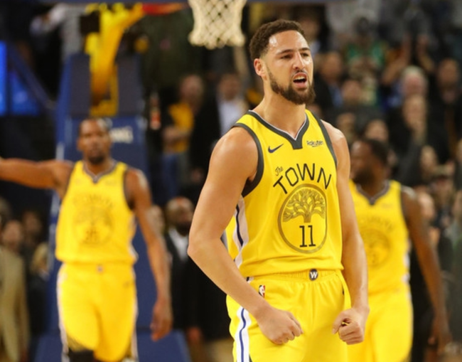 篮球CBA季后赛门票售罄，黄牛加价300%（CBA季后赛一票难求，黄牛价飙至原价3倍）