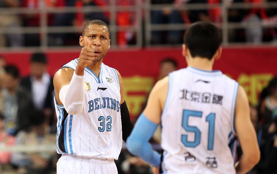 总有人黑C罗“跳水”？毛剑卿：这也是门艺术，跳得好叫艺术（C罗屡遭“跳水”质疑？毛剑卿：这门本事，跳得漂亮也是艺术）