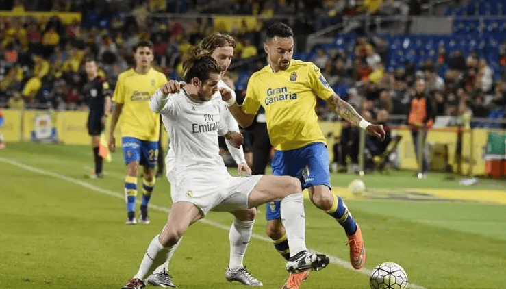 全国青少年排球联赛第二阶段区域决赛赤壁开赛（全国青少年排球联赛第二阶段区域决赛在赤壁打响）